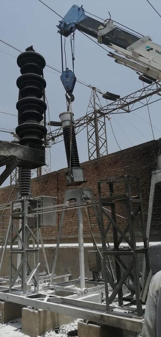 تكثيف الجهود لاصلاح العطل المفاجئ لمحطة كهرباء كرم الديب باسوان (3)
