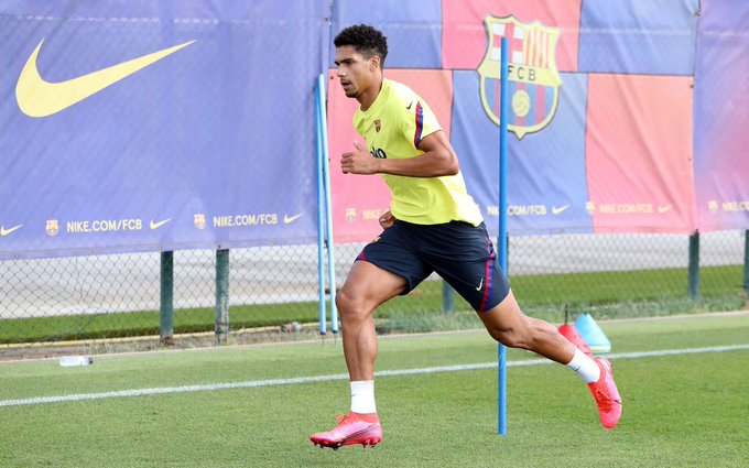 المدافع الأوروجواياني أراخو