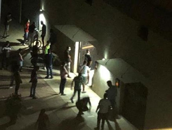 شبان لبنان يدخلون مراكز التبرع بالدم