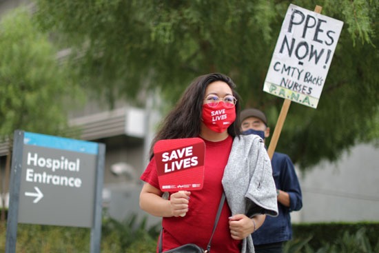 نقص معدات الوقاية يدفع الأطباء للتظاهر فى كاليفورنيا