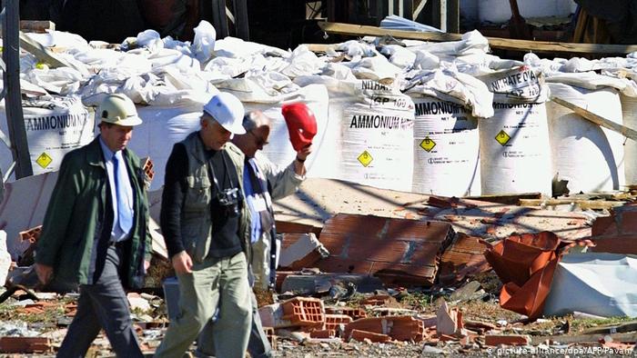 مصنع بمدينة تولوز الفرنسية بعد اشتعال 40 طناً من نترات الأمونيوم عام 2001