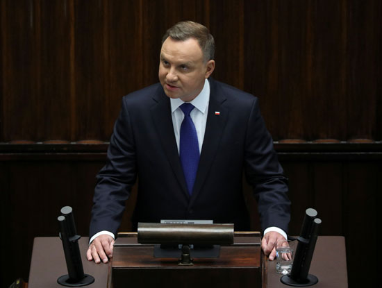 كلمة رئيس بولندا داخل البرلمان