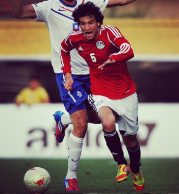 علاء بقميص المنتخب