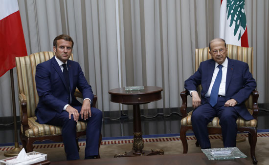 الرئيس اللبنانى يستقبل ماكرون