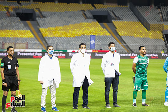 الشوط الاول بين الزمالك والمصرى (21)