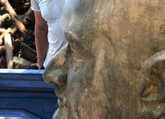 تمثال جمال عبد النار