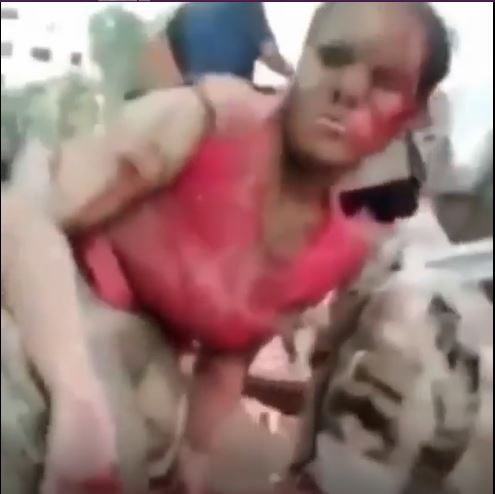 نجاة امرأة من تحت الأنقاض بعد 3 أيام من انفجار بيروت  (2)
