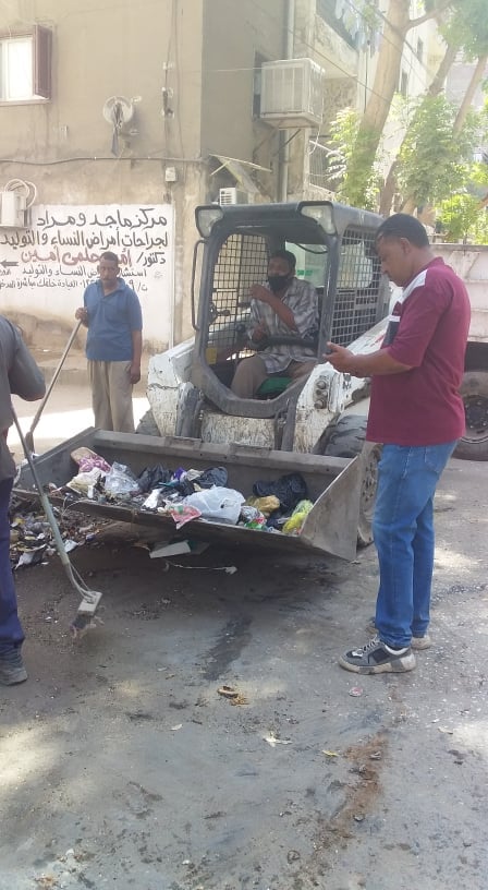 رفع القمامة من حي شرق المدينة  و محيط المقرات الانتخابية بكوم امبو (3)