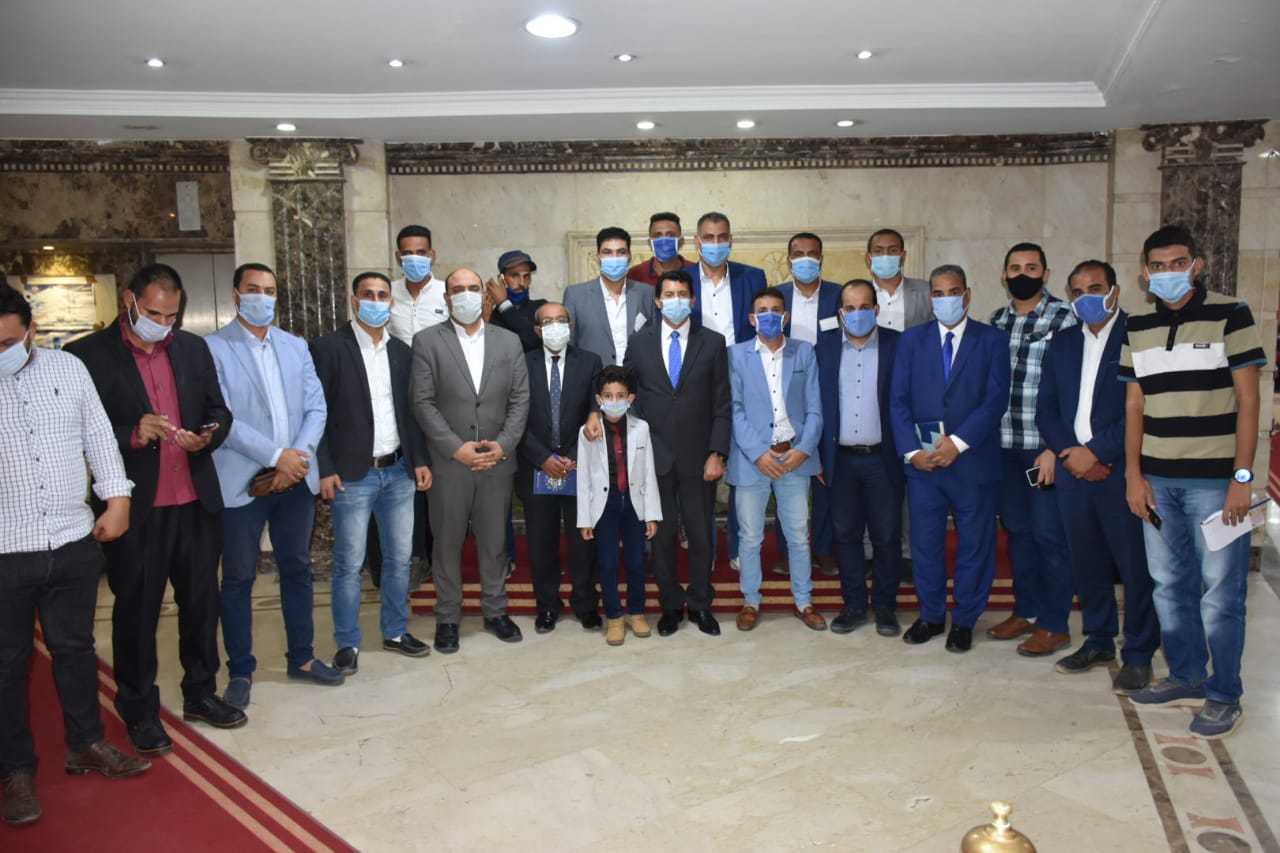 اشرف صبحى وشباب الشرقية