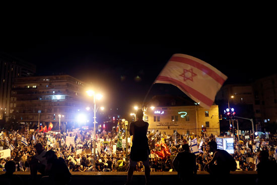 جانب من مسيرات الاسرائيليين ضد نتنياهو جانب من مسيرات الاسرائيليين ضد نتنياهو