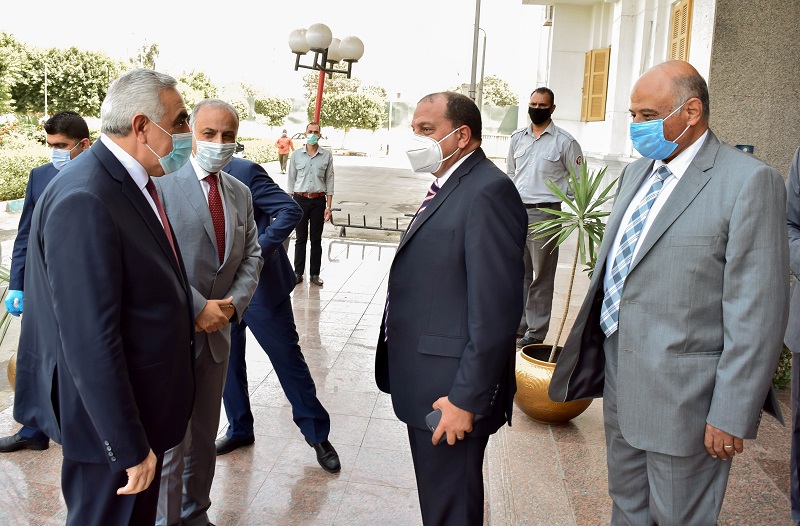 محافظ بني سويف يستقبل سفير العراق بمصر (7)