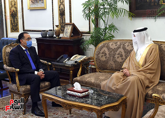 مصطفى مدبولى ورئيس البحرين (2)