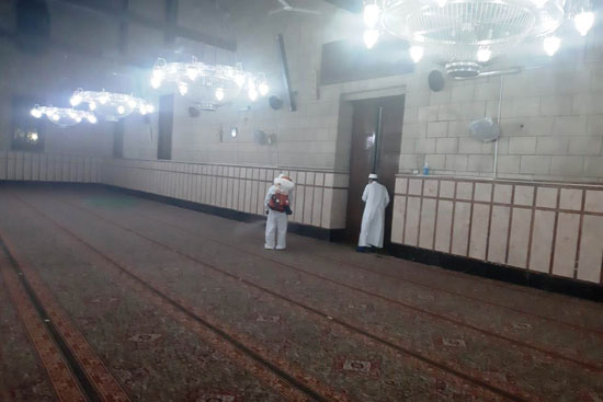 مساجد مصر تستقبل المصلين لصلاة الجمعة (10)