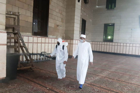 مساجد مصر تستقبل المصلين لصلاة الجمعة (9)