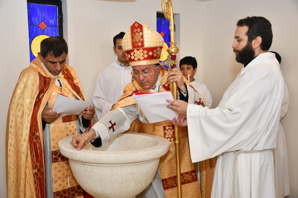 سفير الفاتيكان يشارك المطران شيحان في تدشين المباني بالكنيسة (2)