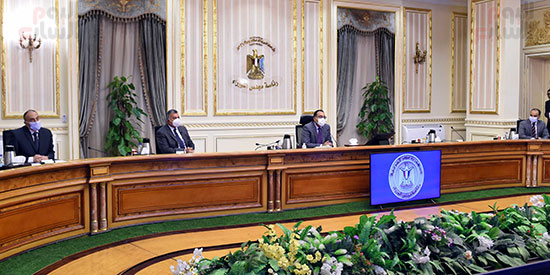 رئيس الوزراء يوافق على إقامة معرض دائم لمنتجات مدينة دمياط للأثاث بالقاهرة (3)