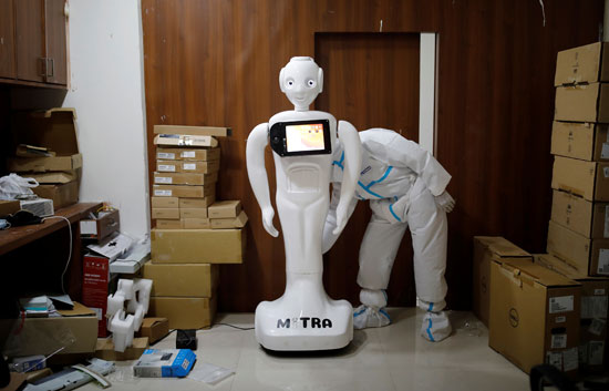 الروبوت الهندى طفرة فى التكنولوجيا