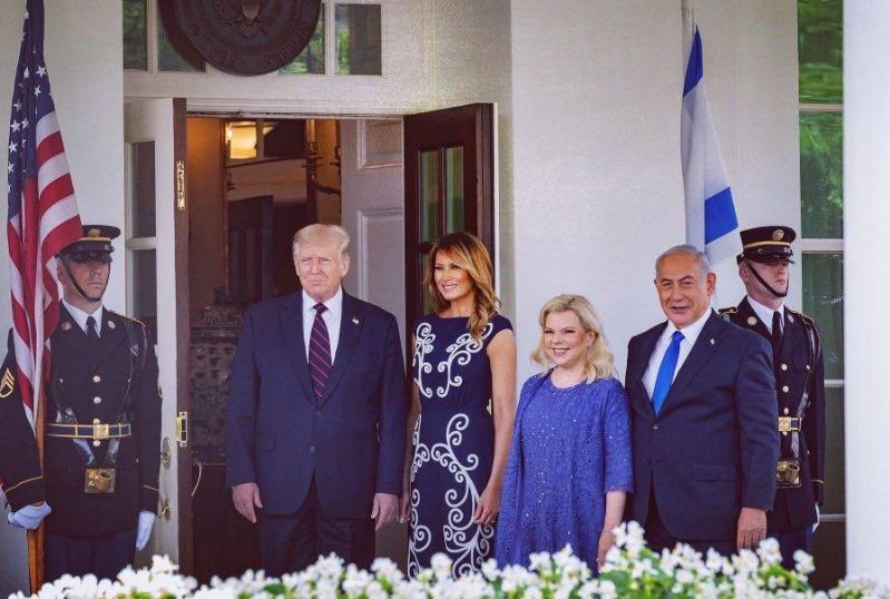 ميلانيا ترامب وزوجها ورئيس وزراء اسرائيل وزوجته