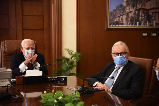 محافظ بورسعيد يستقبل سفير إيطاليا (2)
