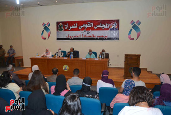 محافظة المنيا تنظم زيارات ميدانية وجولات للشباب بالمشروعات القومية (2)