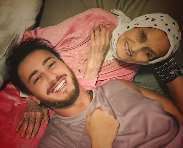 سعد لمجرد مع جدته