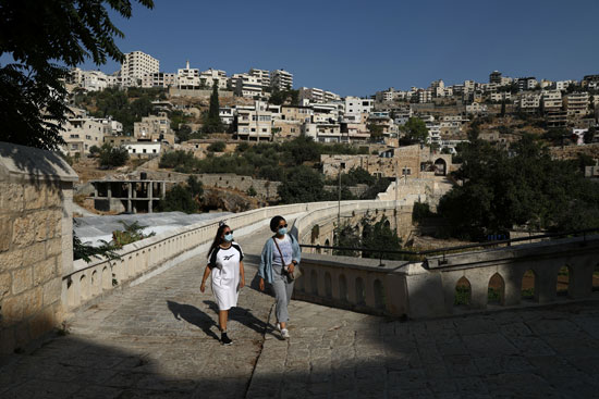 المدونتان الفلسطينيتان فى جولة بالمناطق السياحية