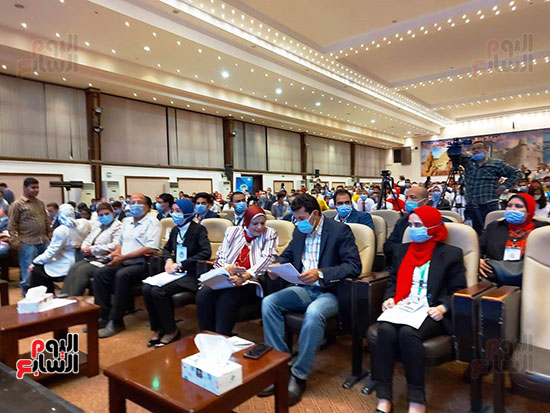 وزير الشباب يشهد الجلسة الأولى لبرلمان الطلائع بالإسكندرية (14)