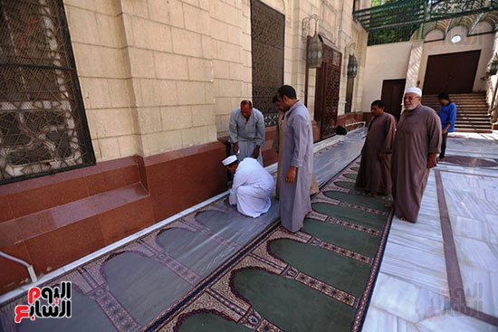 أول صلاة جنازة فى المساجد بعد غياب 6 أشهر (17)