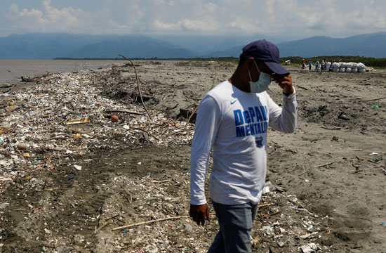 2020-09-25T142725Z_1687172691_RC2Q5J9OA275_RTRMADP_3_GUATEMALA-ENVIRONMENT-TRASH