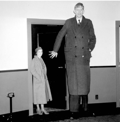 أطول رجل فى العالم