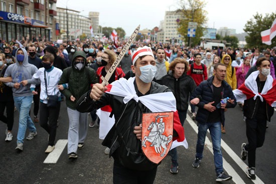 مظاهرات حاشدة فى بيلاروسيا (9)