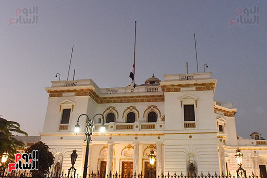 مجلس النواب ينكس العلم حداداً على رحيل أمير دولة الكويت (2)