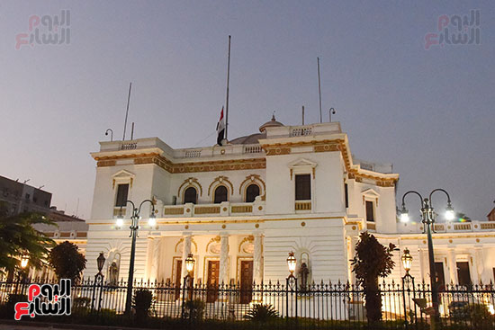 مجلس النواب ينكس العلم حداداً على رحيل أمير دولة الكويت (3)