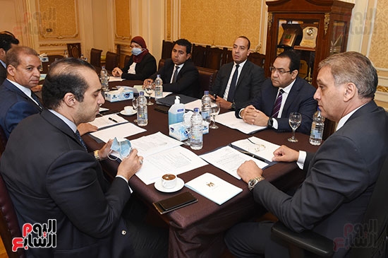 اجتماع اللجنة المالية لمجلس الشيوخ (1)