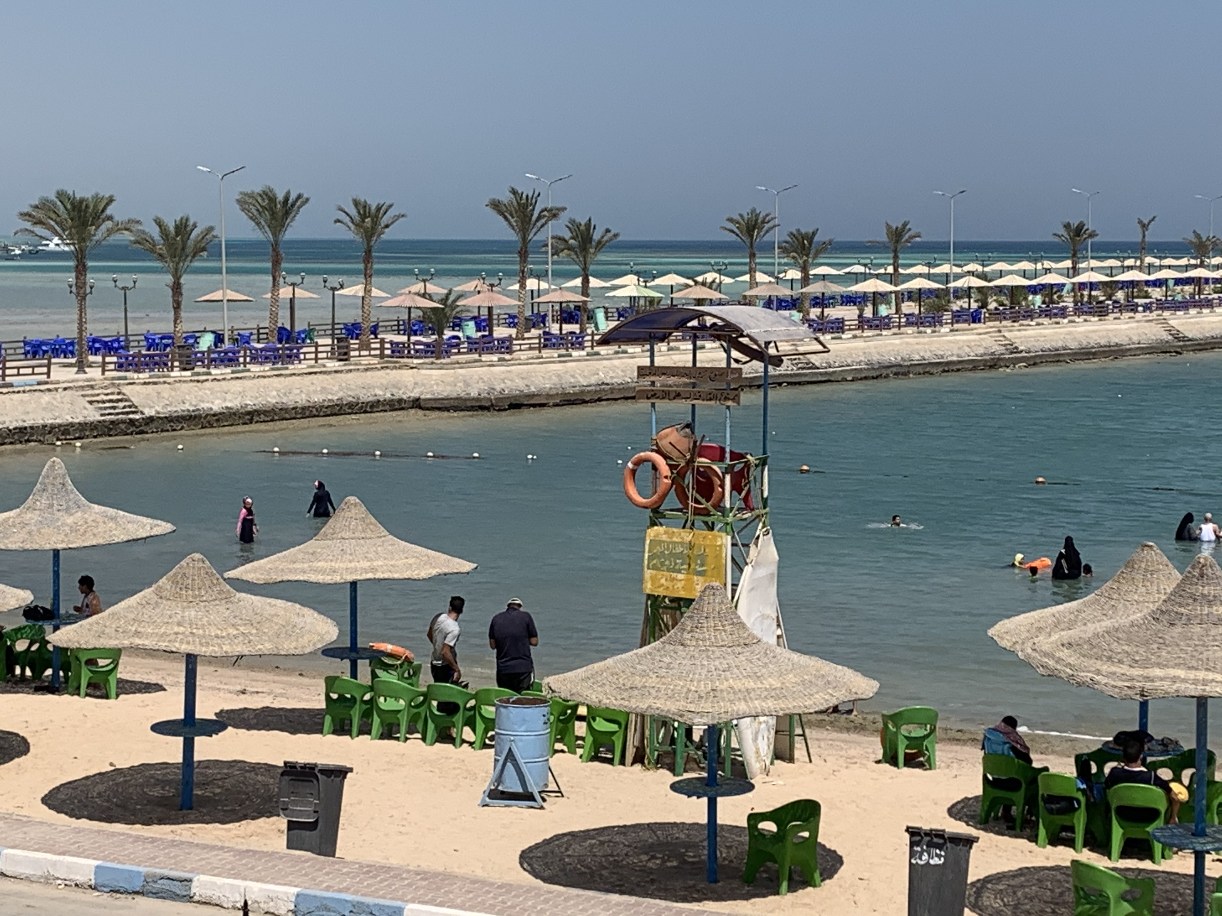 فتح شاطئ عام النادي الإجتماعي بمدينة الغردقة أمام الجمهور  (1)