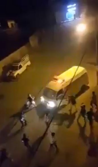 لحظة الاعتداء على رجال الأمن في الأردن