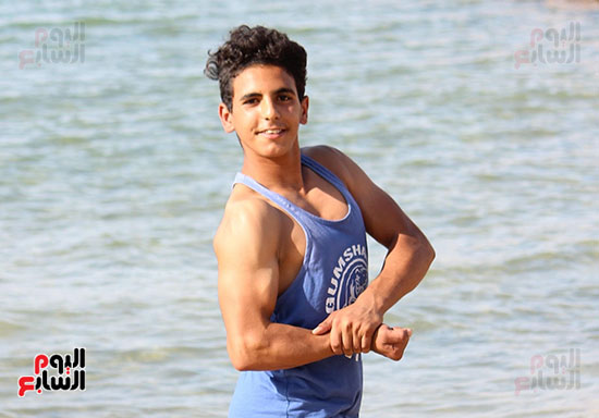 سمير أصغر لاعب كمال أجسام فى سيناء  (9)