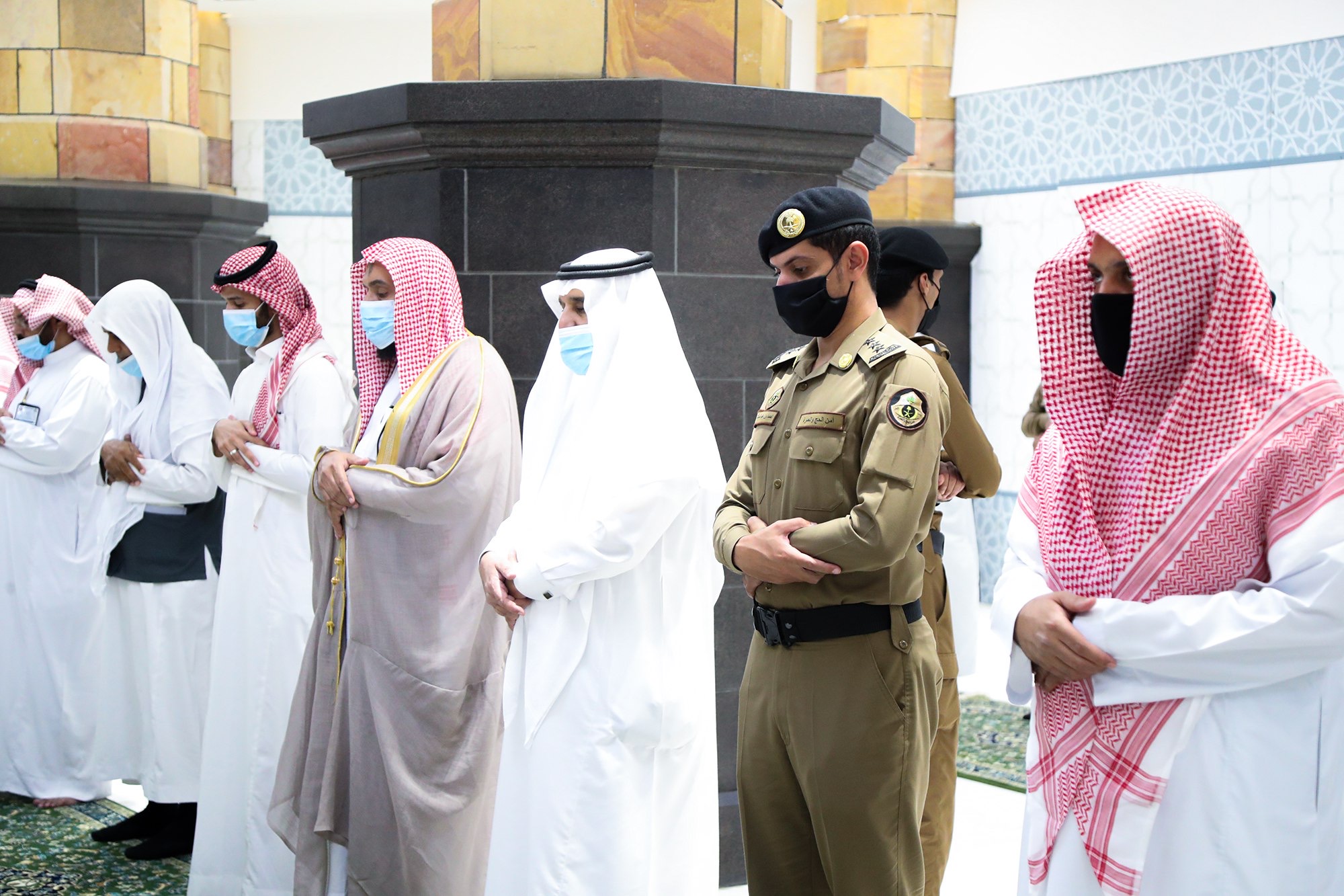 إقامة صلاة الغائب على أمير دولة الكويت بالمسجد الحرام (5)