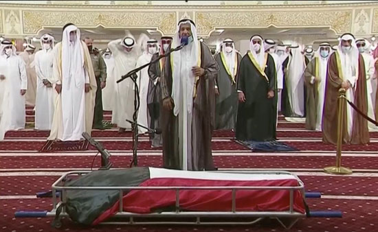 صلاة الجنازة على جثمان أمير الكويت