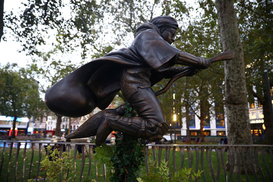 وضع تمثال لهارى بوتر فى ساحة بلندن