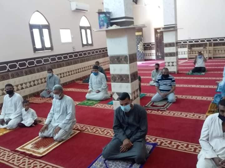 الأقصر تشهد إلتزام بصلاة الجمعة للأسبوع الثانى وإفتتاح 4 مساجد  (6)