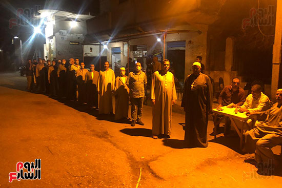تزايد إقبال الناخبين قبل إغلاق لجان الشيوخ فى يومها الأول بأسوان وكفر الشيخ (8)