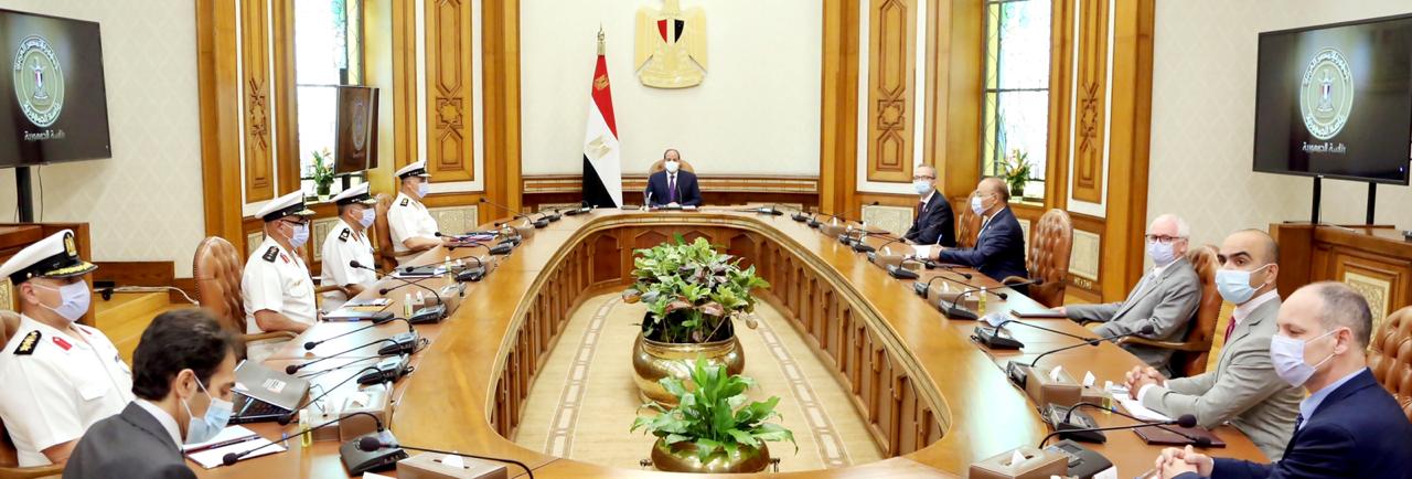 السيسى يلتقى قائد القوات البحرية والمدير العام لشركة ديمي البلجيكية