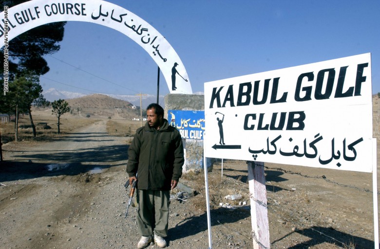 هواة الجولف فى افغانستان يجدون مكانا لممارسة هوايتهم رغم تهديدات الإرهاب