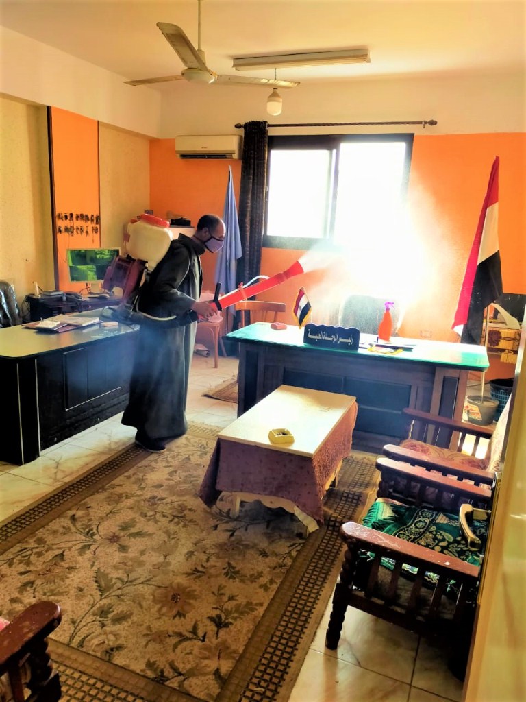 حملات تطهير وتعقيم بالهيئات الحكومية  (2)