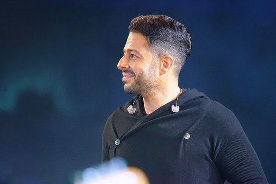 حماقى يتألق فى حفل رأس السنة بالأهرامات .. وظهور خاص ...
