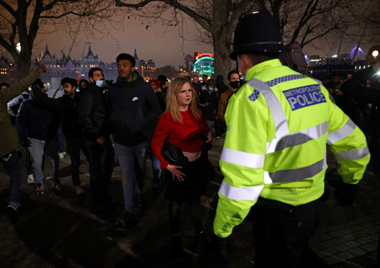 احتجاجات فى لندن ضد الإغلاق ومنع الاحتفال برأس السنة بسبب كورونا (2)