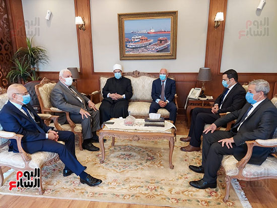 وزير-الأوقاف-فى-بور-سعيد-لعقد-اجتماع-مع-الأئمة-(1)