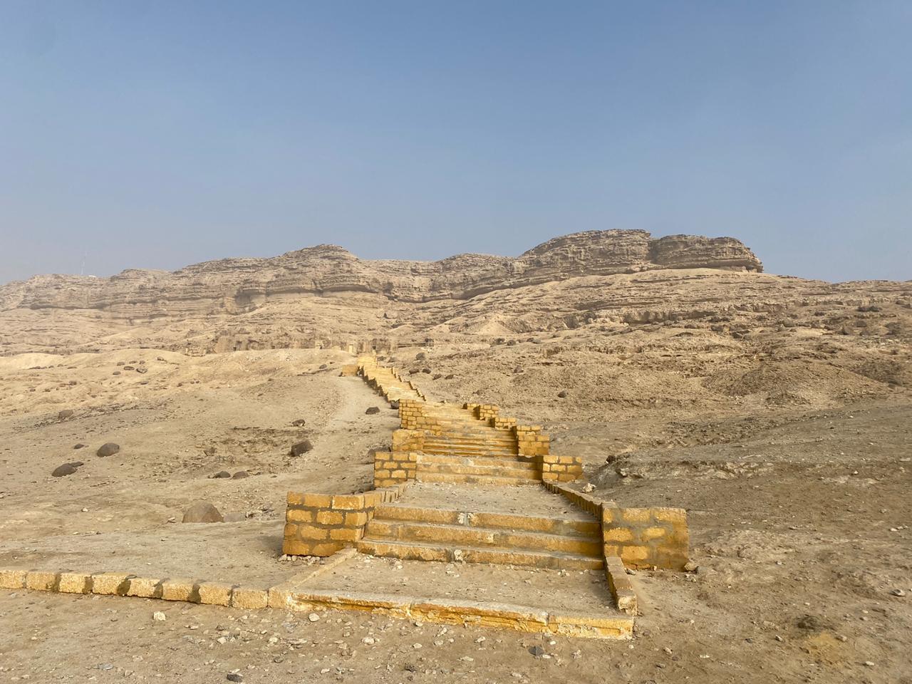 منطقة آثار بني حسن (2)