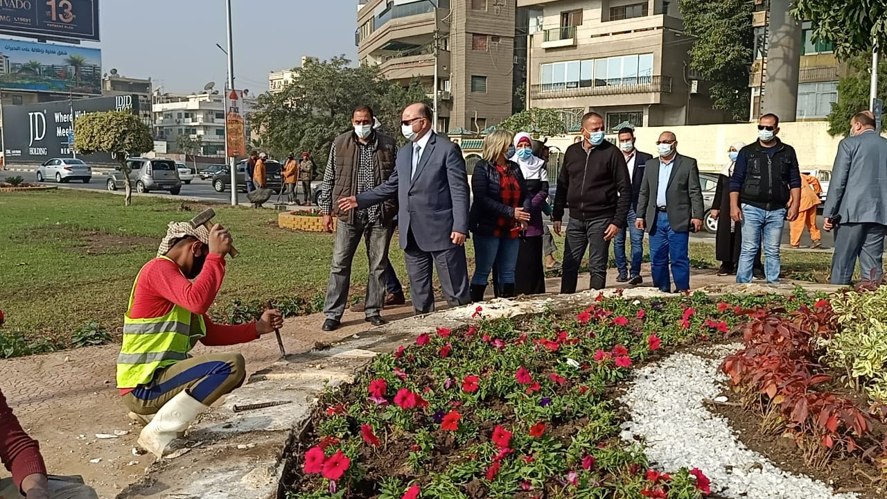 محافظ القاهرة يتفقد حديقة شارع صلاح سالم (3)